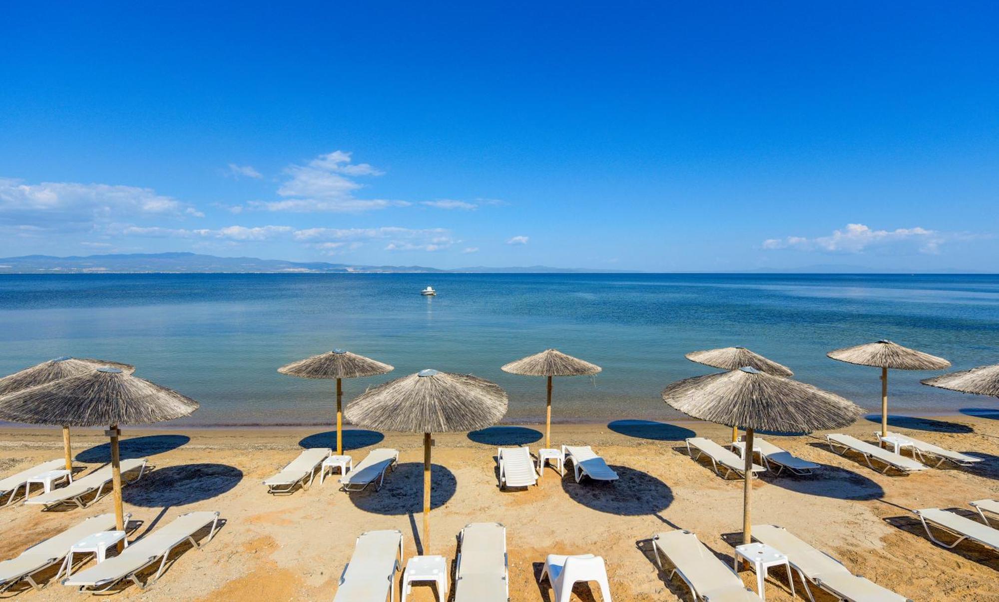 Elpiniki Luxury Apartments Néa Potídea Kültér fotó