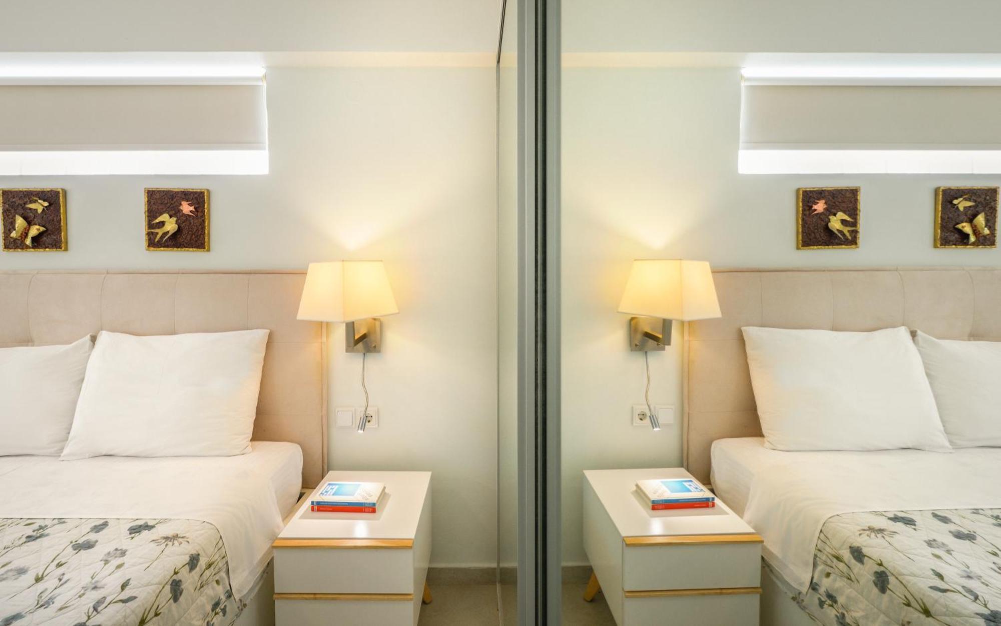 Elpiniki Luxury Apartments Néa Potídea Kültér fotó