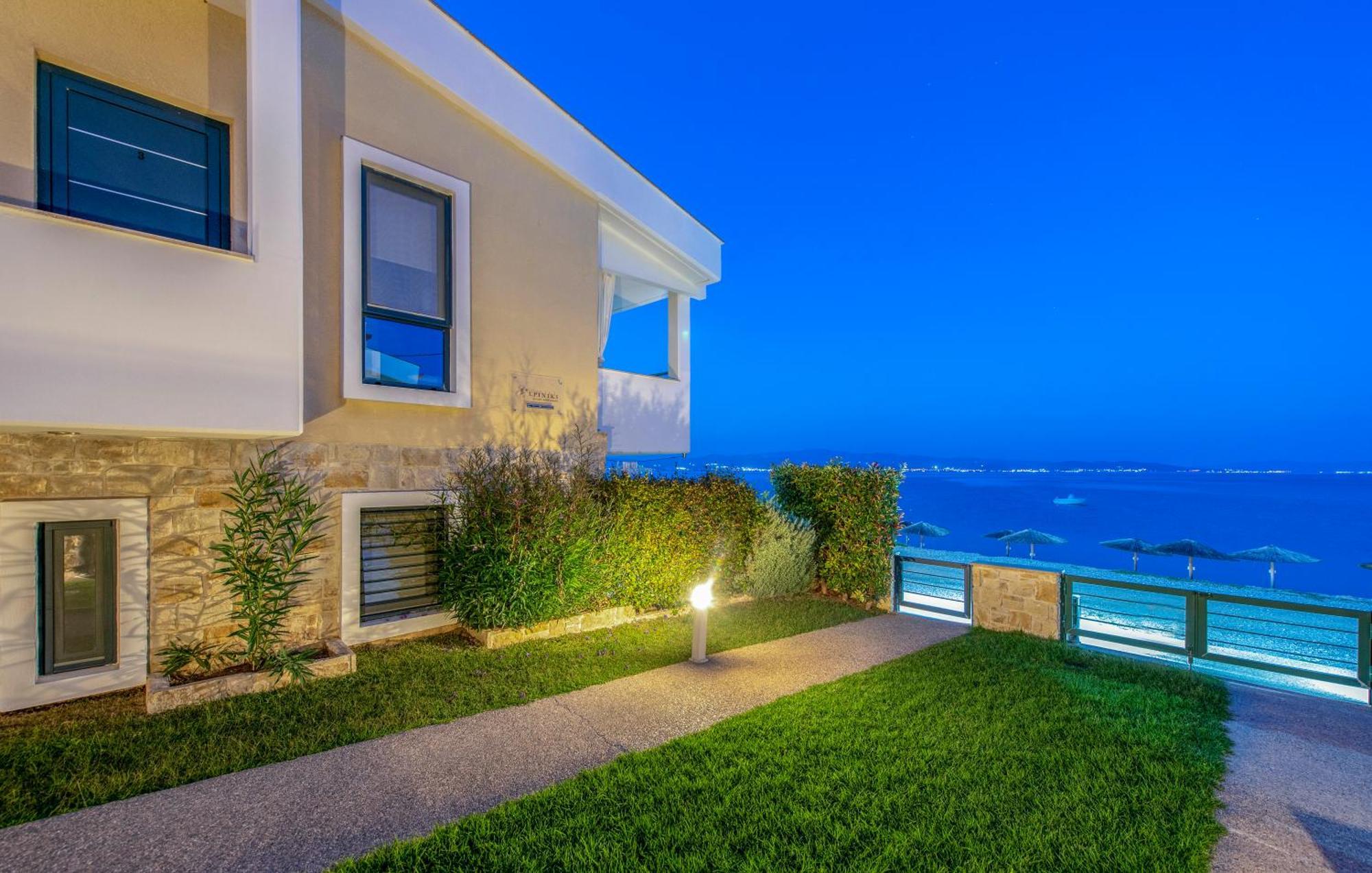 Elpiniki Luxury Apartments Néa Potídea Kültér fotó